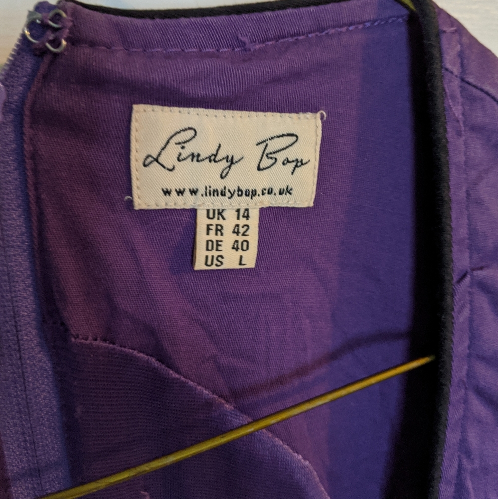 Lindy Bop Dress - Picture 3 of 4